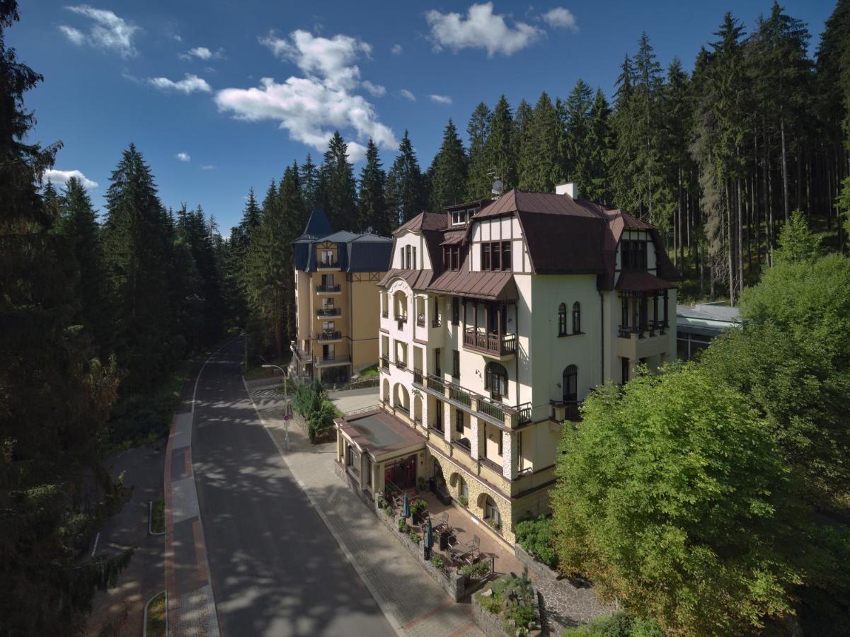 Spa Apartments St. Moritz Marianske Lazne Bagian luar foto